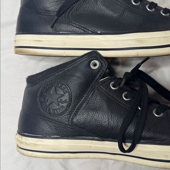 Converse Black and White High-Tops. Men’s Size 11 and Women’s Size 13. - Picture 6 of 9